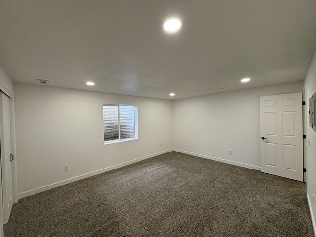 Foto del edificio - 7898 Tinamous Rd