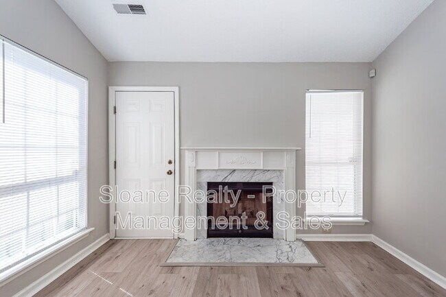 Foto del edificio - 5161 Eastway St