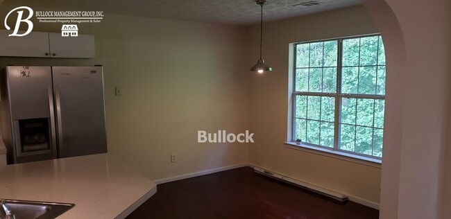 Building Photo - Lithonia 5BR/3B Split Level Home
