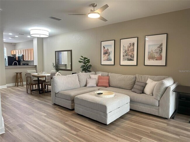 Foto del edificio - 887 NW 21st Ave