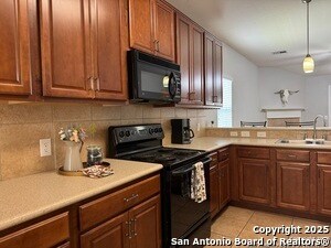Building Photo - 15766 Cotton Tail Ln
