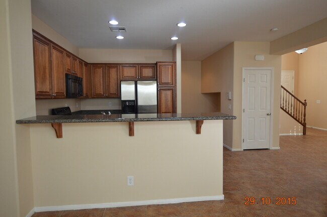 Building Photo - Gated Southern Highlands Home!