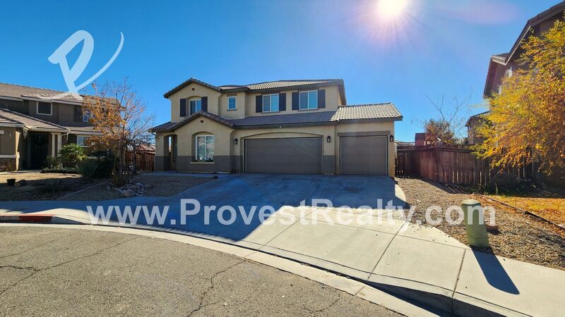 Foto principal - 13625 Larkspur Ct