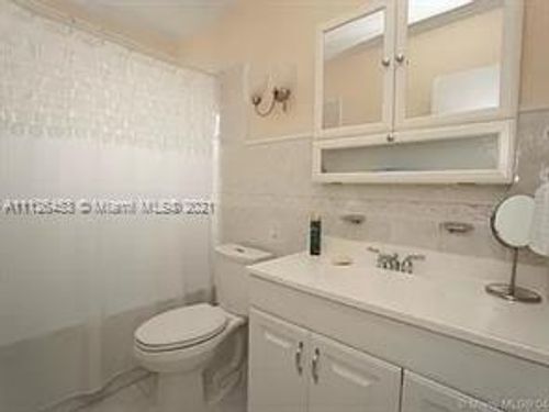 Building Photo - 8571 SW 29th St