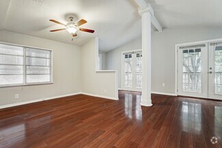 Building Photo - 1536 Michigan St