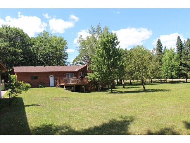 Foto del edificio - 16037 Oneida St NW