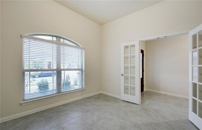 Building Photo - 601 Puerta Vallarta Ln