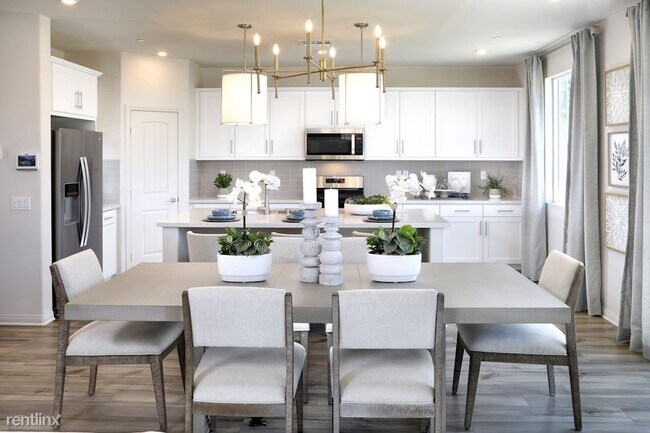 Foto del edificio - 4 br, 2.5 bath House - 729 Freesia Circle ...