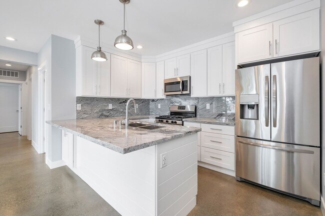 Foto del edificio - New View Three Tree Point