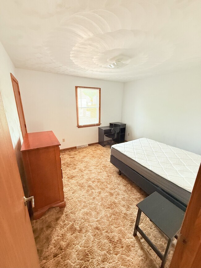 Foto del edificio - 4506 Greengarden Blvd
