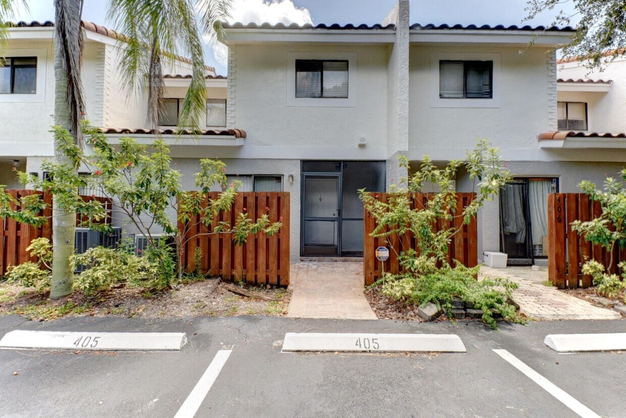 Primary Photo - 7710 Lago Del Mar Dr