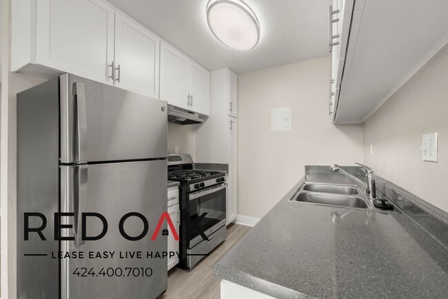 Foto del edificio - 13325 Heacock St