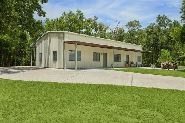 Foto del edificio - 1425 Oak Hollow Dr