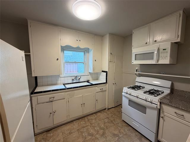 Foto del edificio - 6019 Vickery Blvd