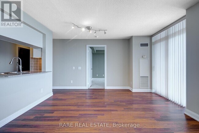 Building Photo - 25-1825 Viking Ln