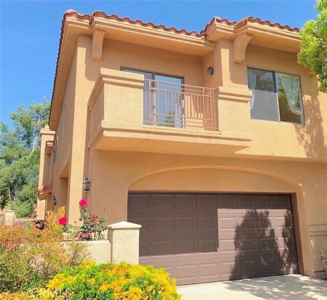 Primary Photo - 2036 Villa Del Lago Dr