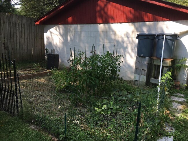 Foto del edificio - 136 Shawnee Pl