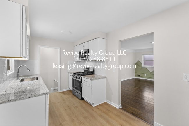 Building Photo - 7515 Trafalgar St