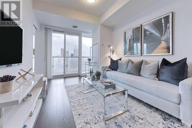 Photo du bâtiment - 386 Yonge St