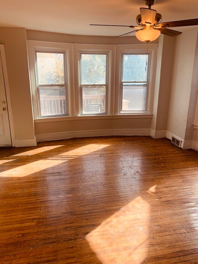 1034 Elmwood Ave Unit UPPER, Buffalo, NY 14222 1034 Elmwood Ave