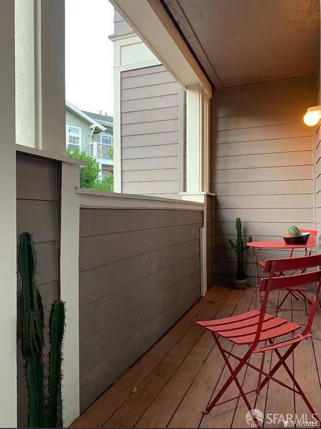 Foto del edificio - 513 Swallowtail Ct