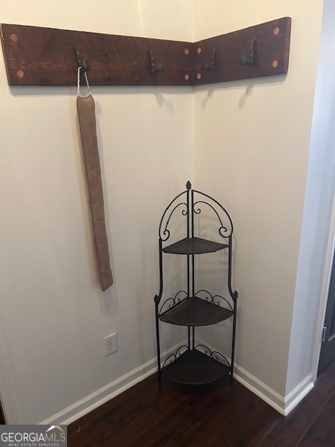 Building Photo - 269 N Hull St