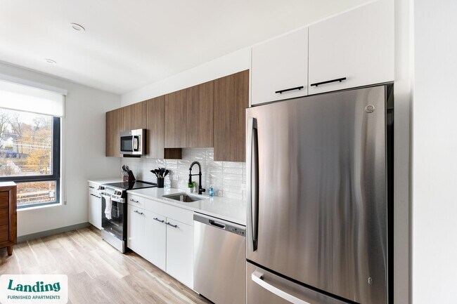 Foto del edificio - 39 Railroad Ave