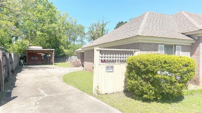 Building Photo - 3114 Old Dobbin Rd