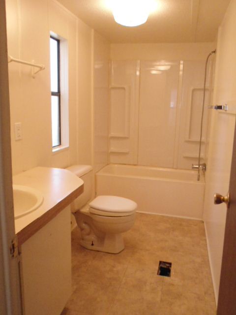 Building Photo - 773 Highland Dr
