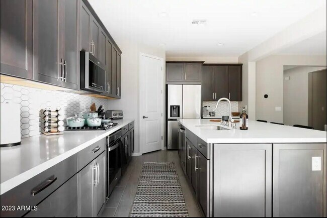 Foto del edificio - 5542 N 107th Ln