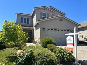 Building Photo - 2263 Lariat Ln