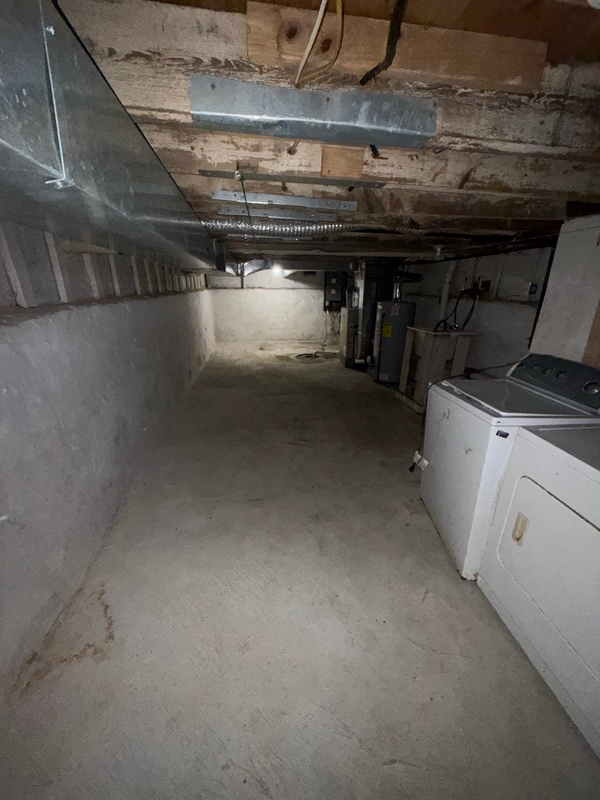 Building Photo - 1111 Louis St