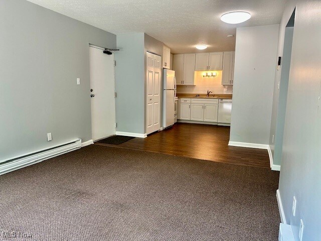 Foto del edificio - 4376 Darrow Rd