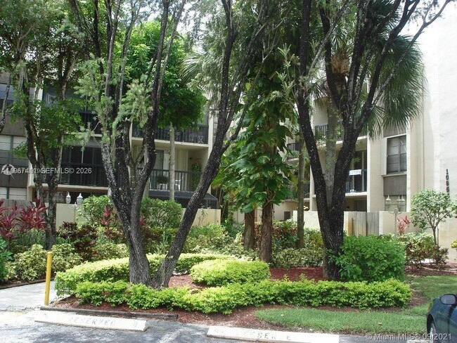 Foto del edificio - 10875 SW 112th Ave