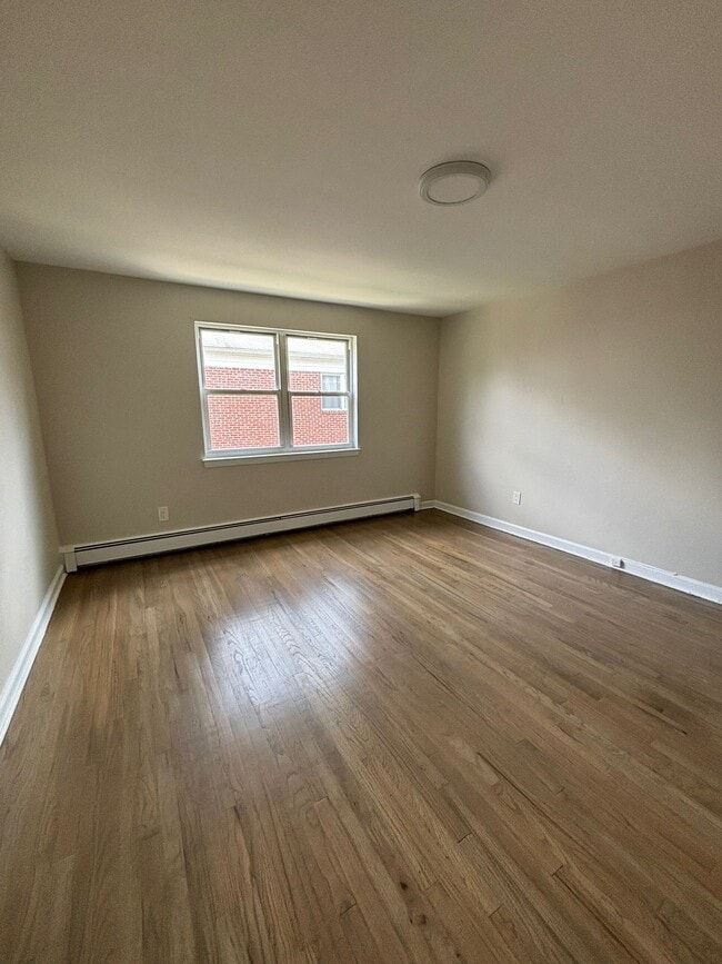 157 Elmwood Ave 2B - 165 Elmwood Ave