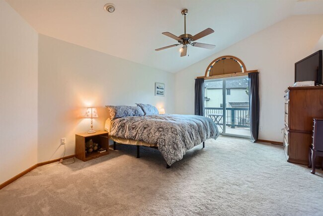 Foto del edificio - Spacious Haven: 4 BDR Home in Louisville, CO