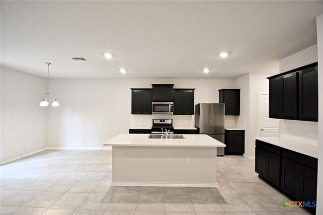 Foto del edificio - 6806 Prue Rd