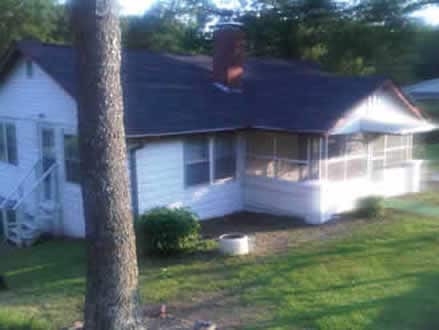 Photo - 435 W Queen St (Pendleton, SC)