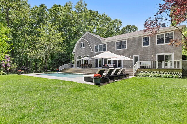 Foto del edificio - 2795 Deerfield Rd