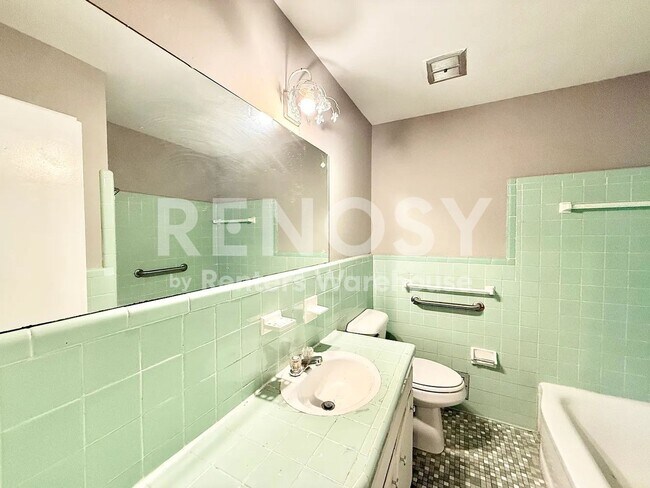 Foto del edificio - 940 Center Way SW