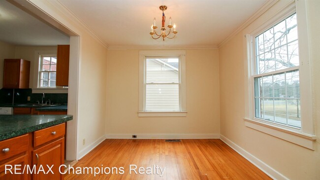 Building Photo - 2 br, 1 bath House - 3618 17th Ave