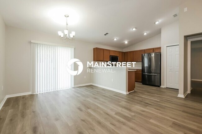 Foto del edificio - 3 Bedroom Pet-Friendly Home in MULBERRY, F...