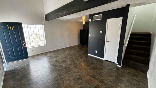 Building Photo - 3300 Civic Center Dr