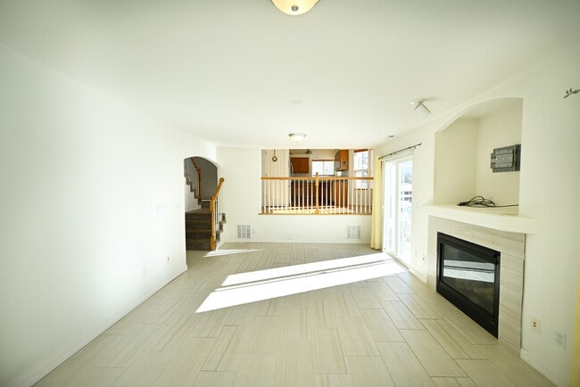 Building Photo - 1343 Lookout Springs Dr