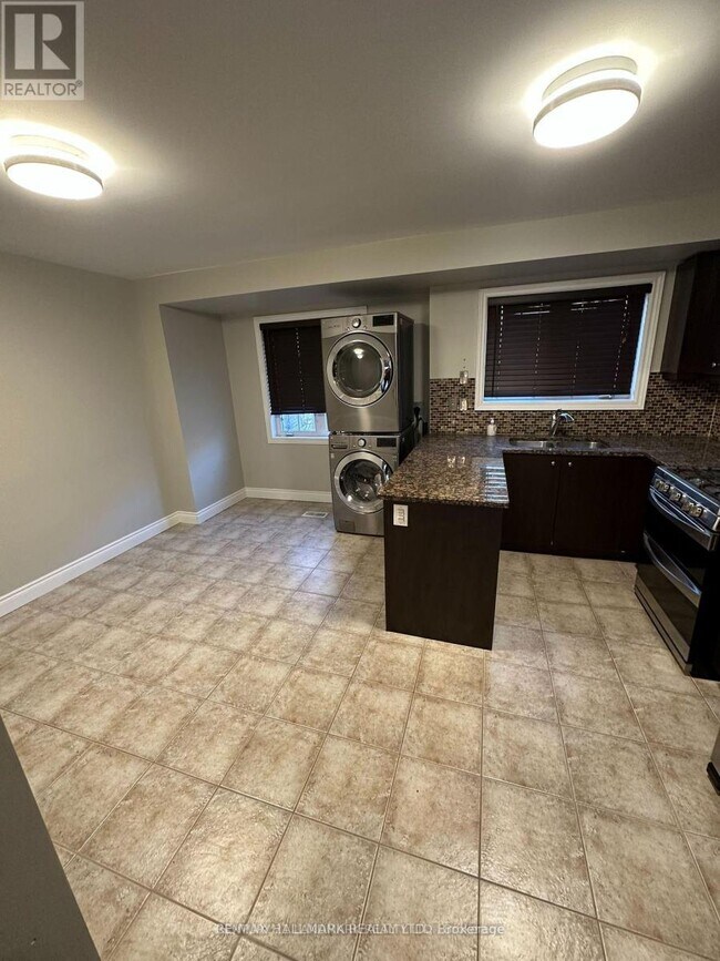 Building Photo - 28 Blunden Rd