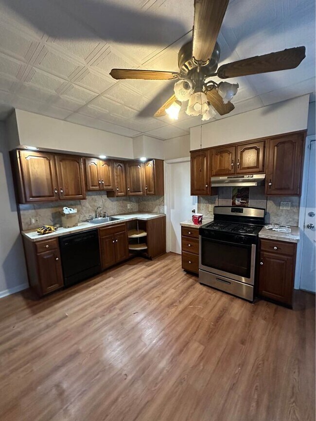 Foto del edificio - 1250 S 6th Ave