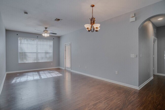 Foto del edificio - First Floor 3 Bedroom/2 Bath Condo in Hori...