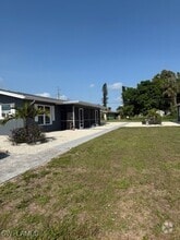 Building Photo - 4966 Viceroy St