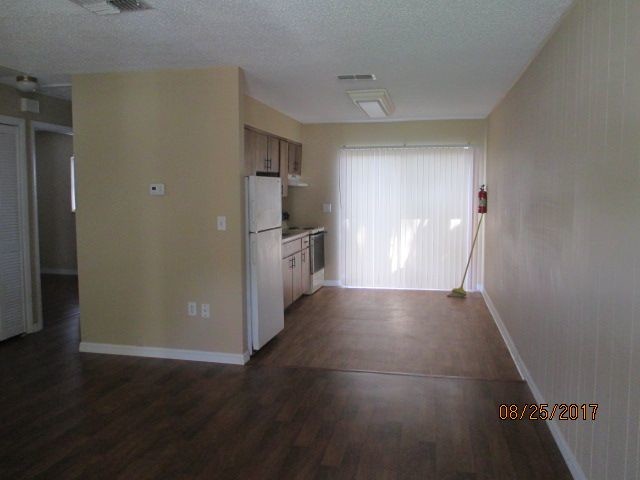 Building Photo - 6030 Antrim Street