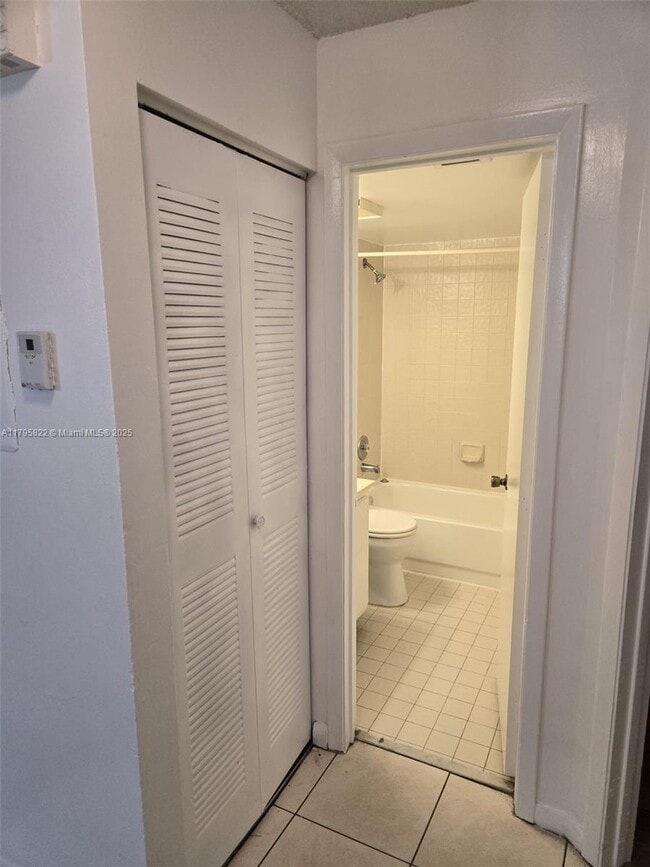Building Photo - 2257 SW 80th Terrace